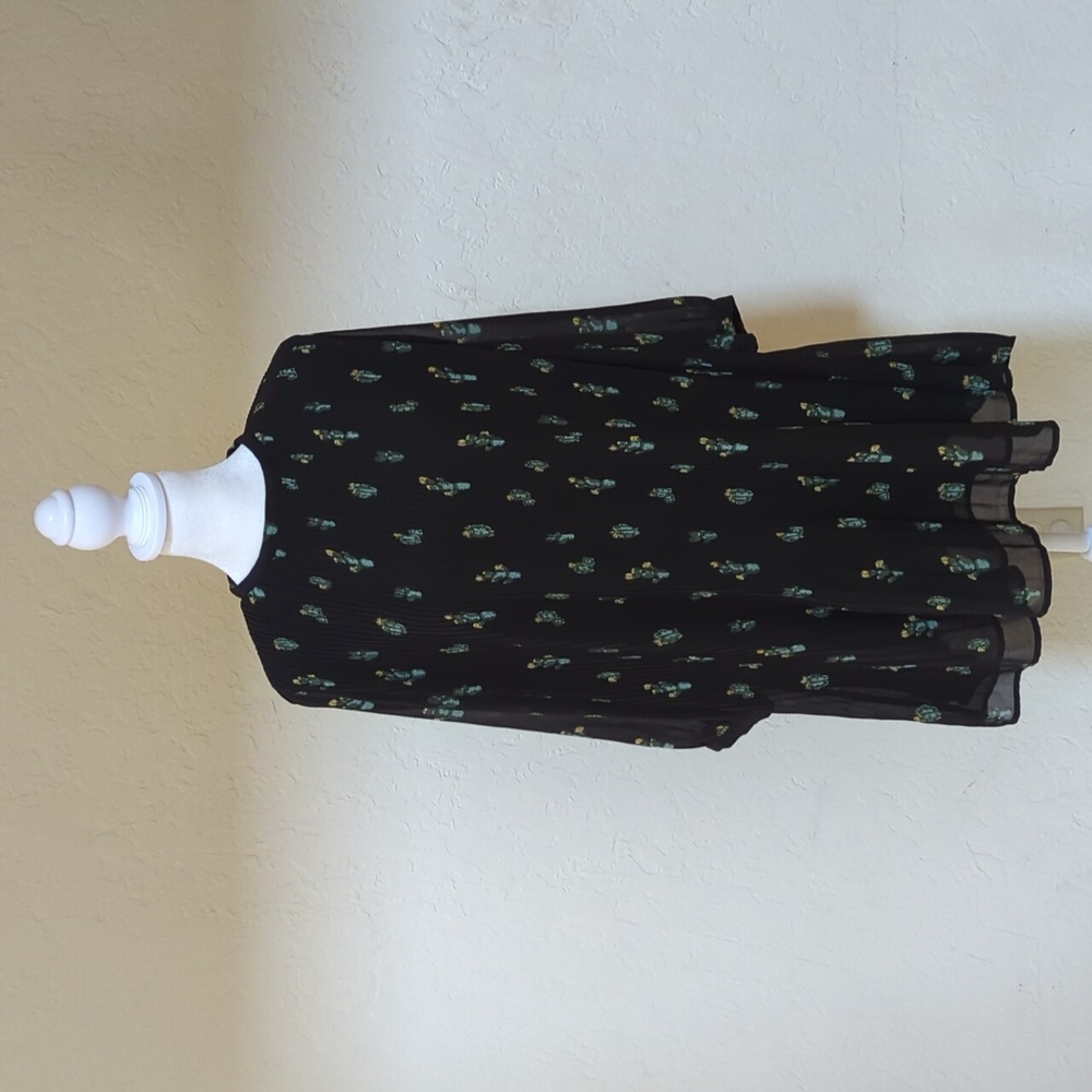 LIKE NEW Zara Pleated Chiffon Cactus Print Baby Doll Mini Dress Size Small - Picture 4 of 11